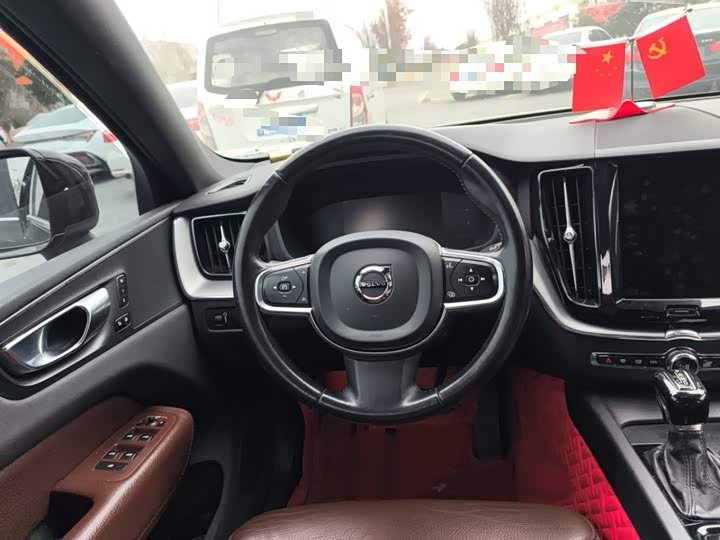 Фото 3 - Volvo XC60