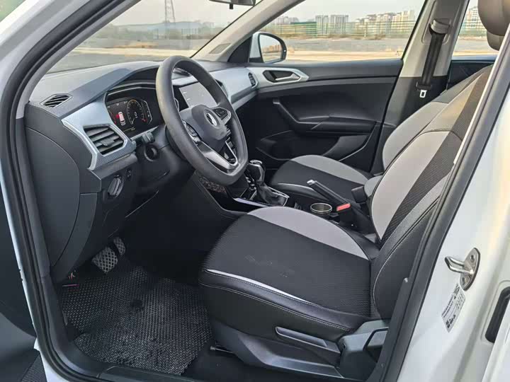 Фото 7 - Volkswagen Tacqua