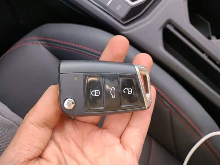 Фото 9 - Volkswagen Lavida