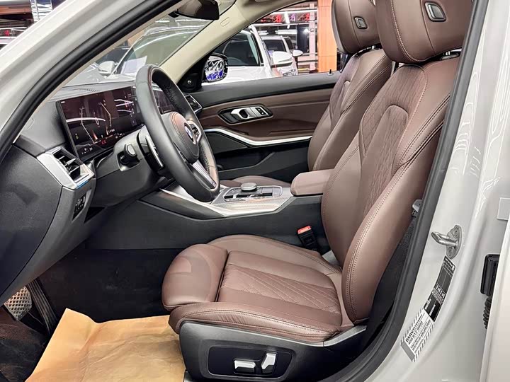 Фото 8 - BMW 3 Series