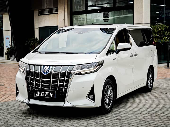 Фото 1 - Toyota Alphard