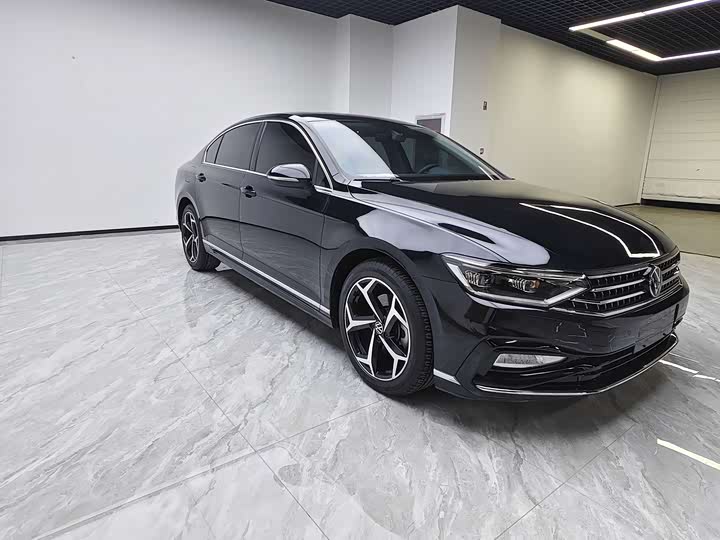 Фото 3 - Volkswagen Magotan