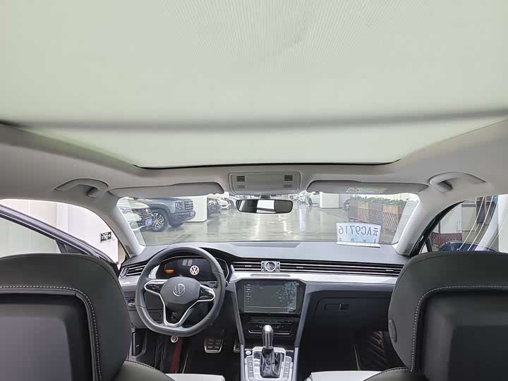 Фото 5 - Volkswagen Magotan