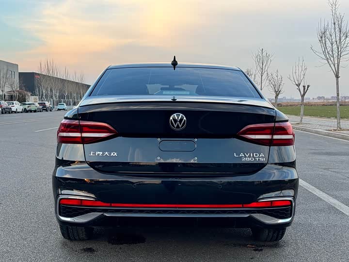 Фото 5 - Volkswagen Lavida