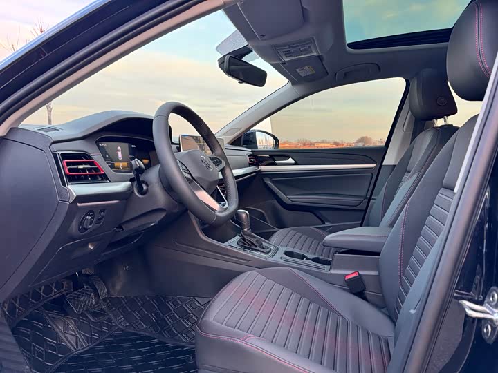 Фото 7 - Volkswagen Lavida