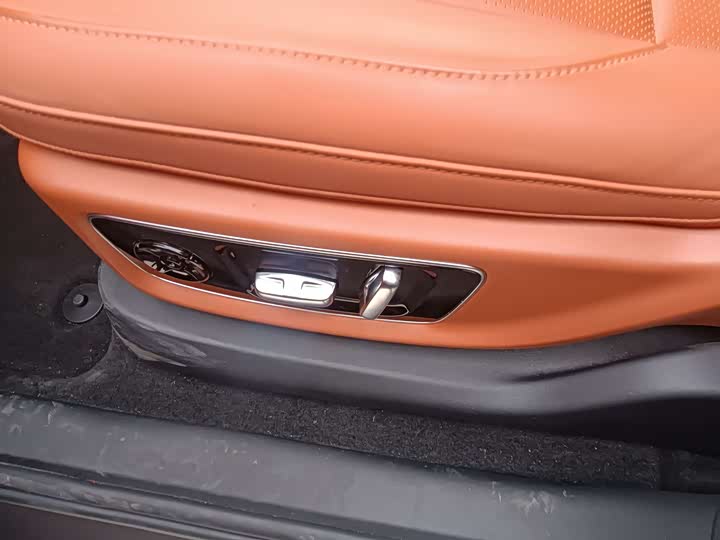 Фото 7 - LiXiang L9