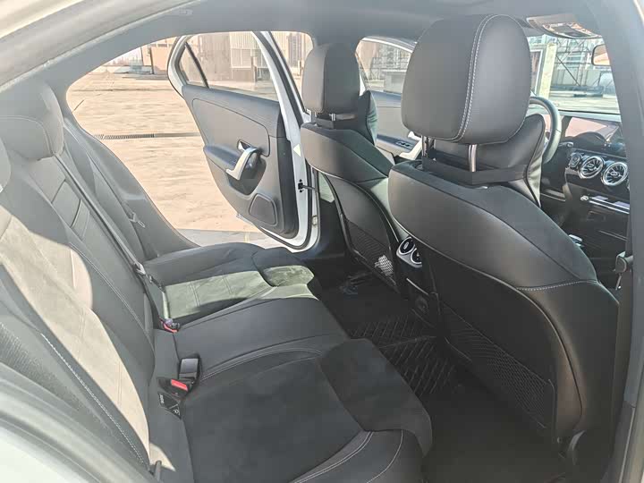 Фото 4 - Mercedes-Benz A-Class