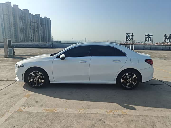 Фото 8 - Mercedes-Benz A-Class