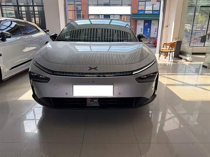 Фото 2 - XPeng F57