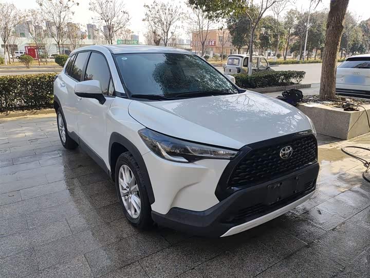 Фото 4 - Toyota Corolla Cross