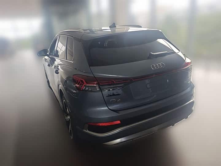 Фото 9 - Audi Q4 e-tron