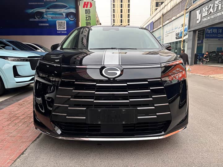 Фото 2 - GAC Trumpchi E8