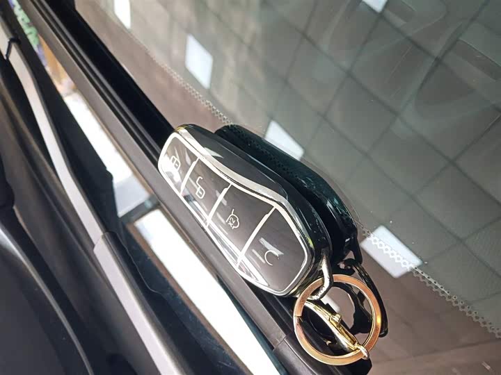 Фото 9 - BYD Dolphin