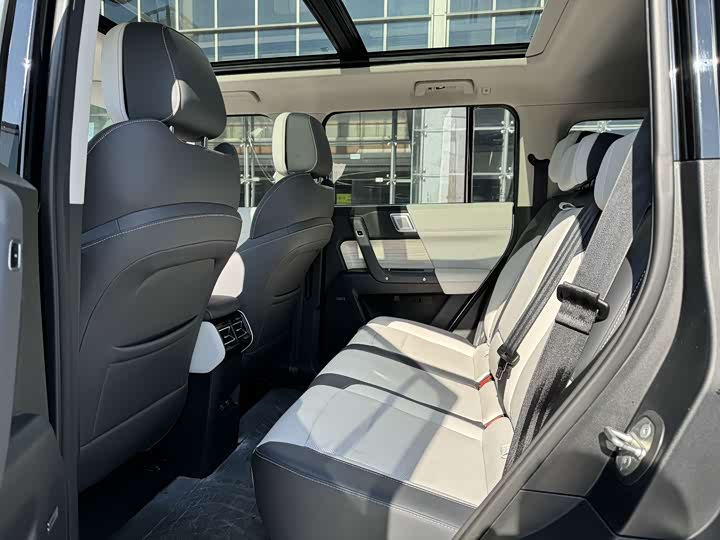 Фото 9 - Chery iCar 03