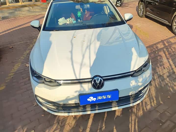 Фото 2 - Volkswagen Golf