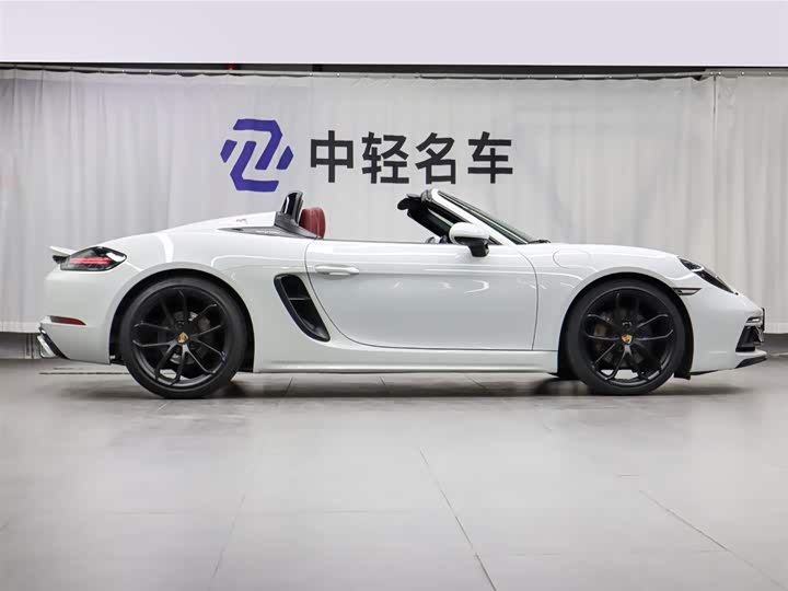 Фото 3 - Porsche 718