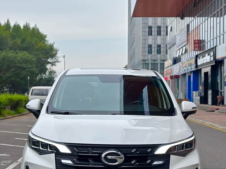 Фото 2 - GAC Trumpchi M6