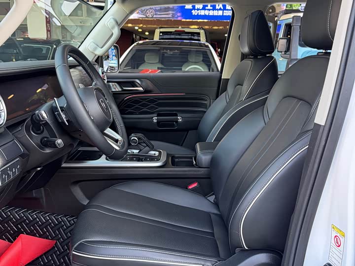 Фото 9 - Tank 300