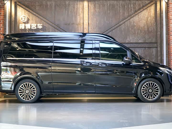 Фото 4 - Mercedes-Benz V-Class