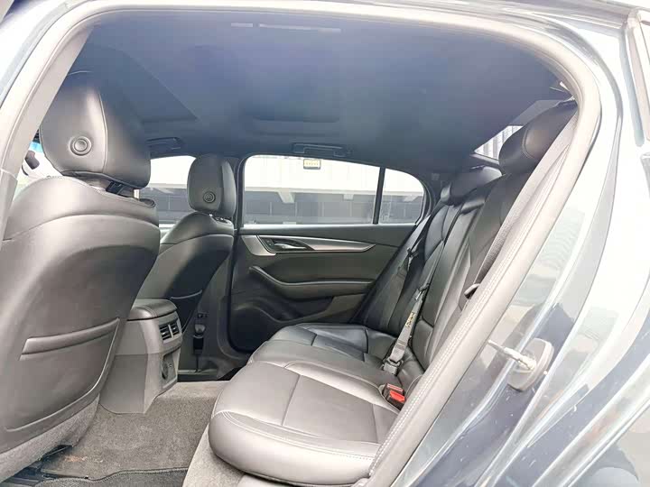 Фото 7 - Cadillac CT5