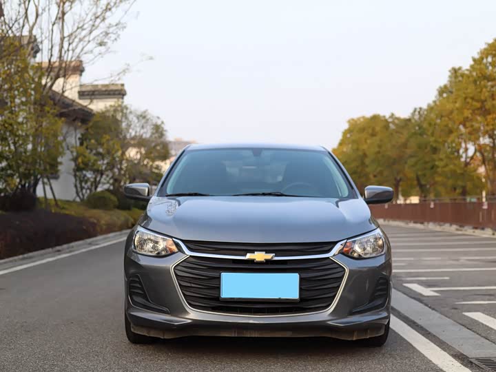 Фото 2 - Chevrolet Onix (Cavalier)