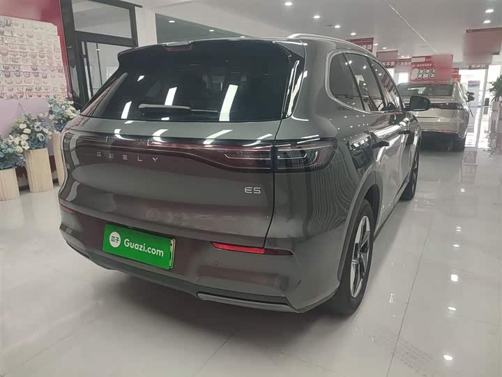 Фото 7 - Geely Galaxy E5