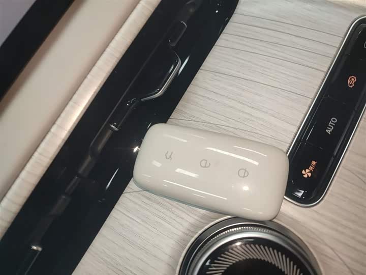 Фото 9 - Geely Galaxy E5