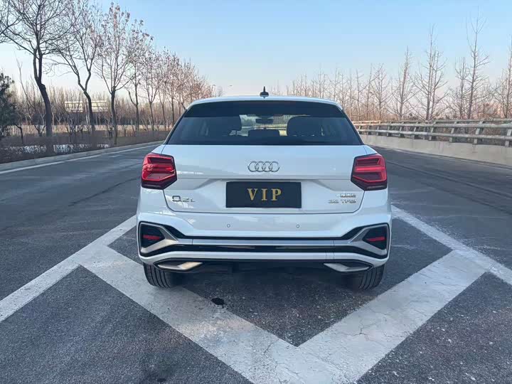 Фото 8 - Audi Q2L