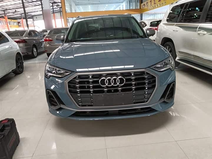 Фото 3 - Audi Q3