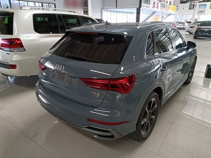 Фото 7 - Audi Q3