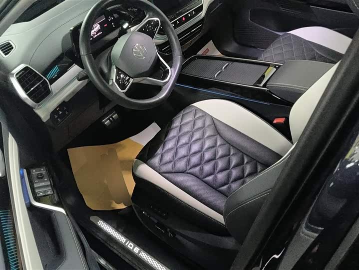 Фото 9 - Volkswagen ID.6 Crozz