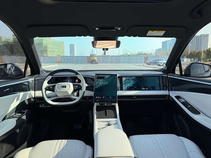 Фото 7 - Geely Galaxy L7