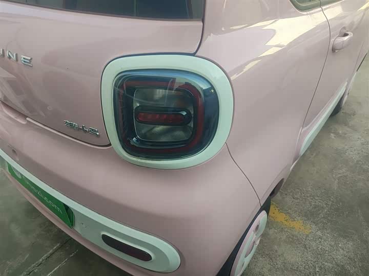 Фото 8 - Bestune Pony