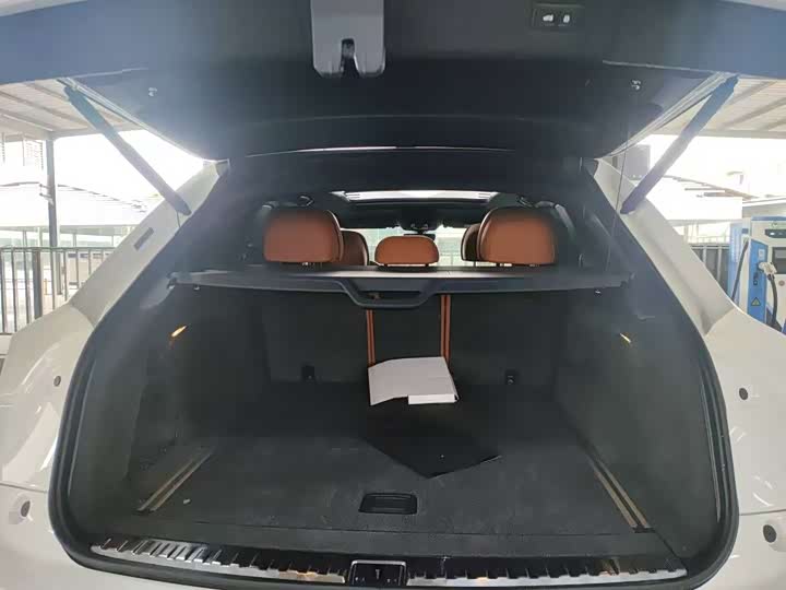 Фото 6 - Bentley Bentayga