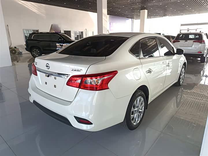 Фото 7 - Nissan Sylphy