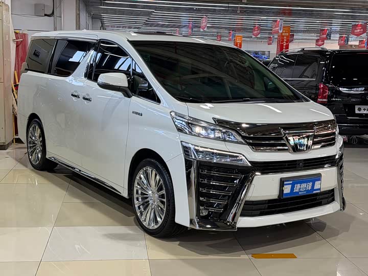 Фото 3 - Toyota Vellfire