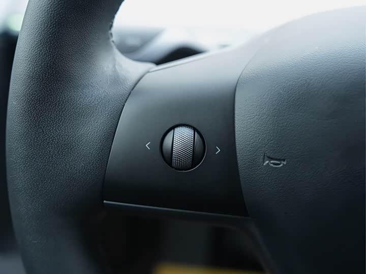 Фото 9 - Tesla Model Y