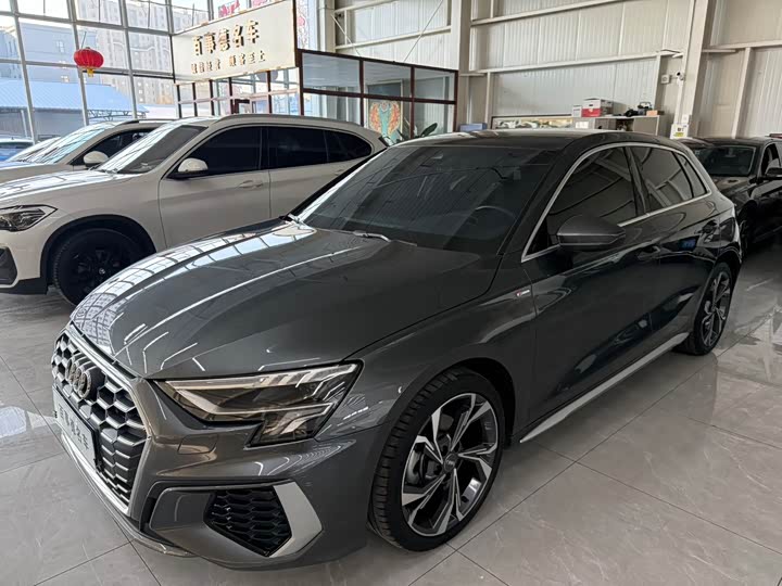 Фото 1 - Audi A3