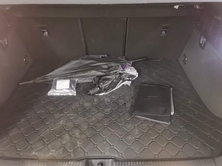 Фото 4 - Audi Q2L