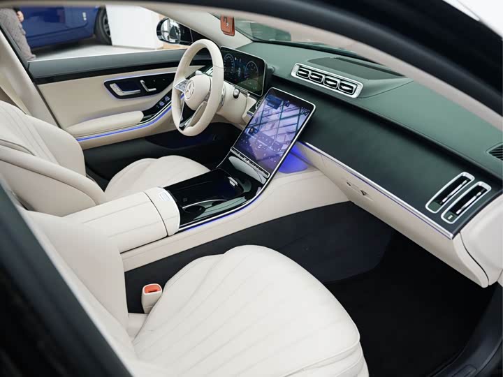 Фото 6 - Mercedes-Benz S-Class