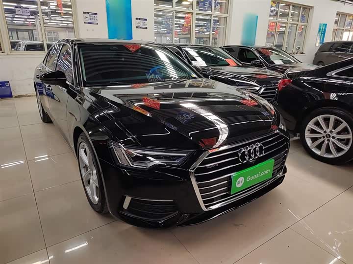 Фото 4 - Audi A6L