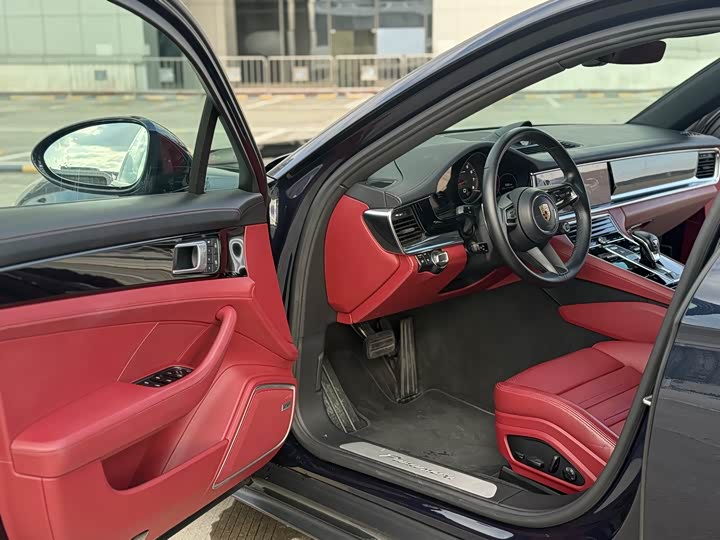 Фото 4 - Porsche Panamera