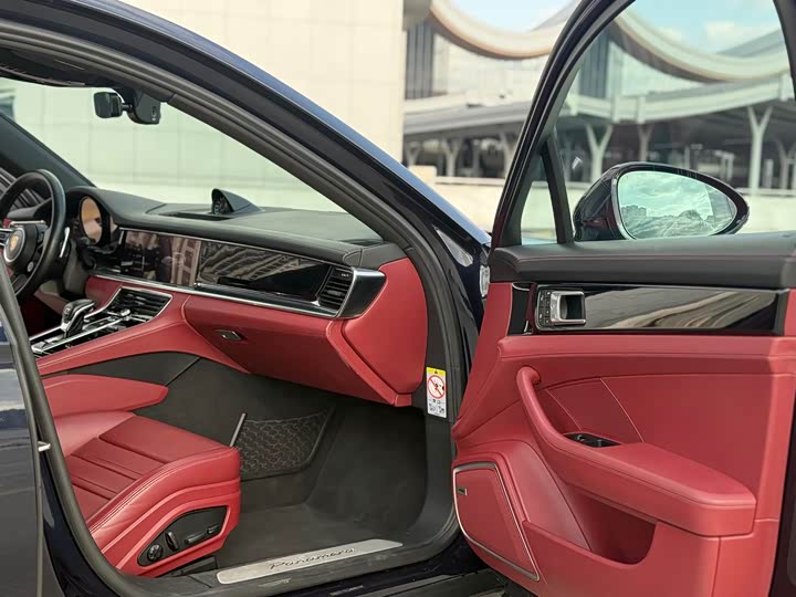 Фото 6 - Porsche Panamera