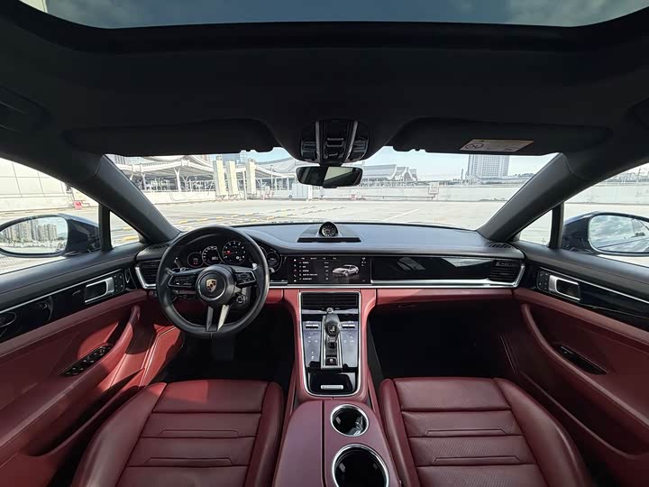 Фото 8 - Porsche Panamera