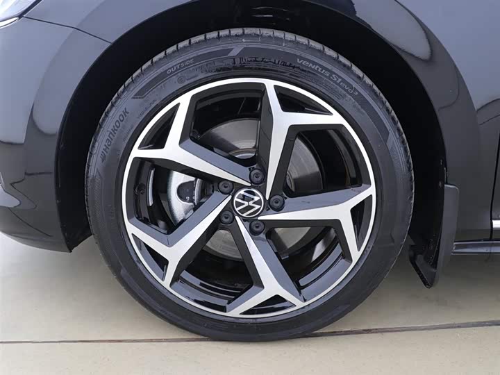 Фото 4 - Volkswagen Passat