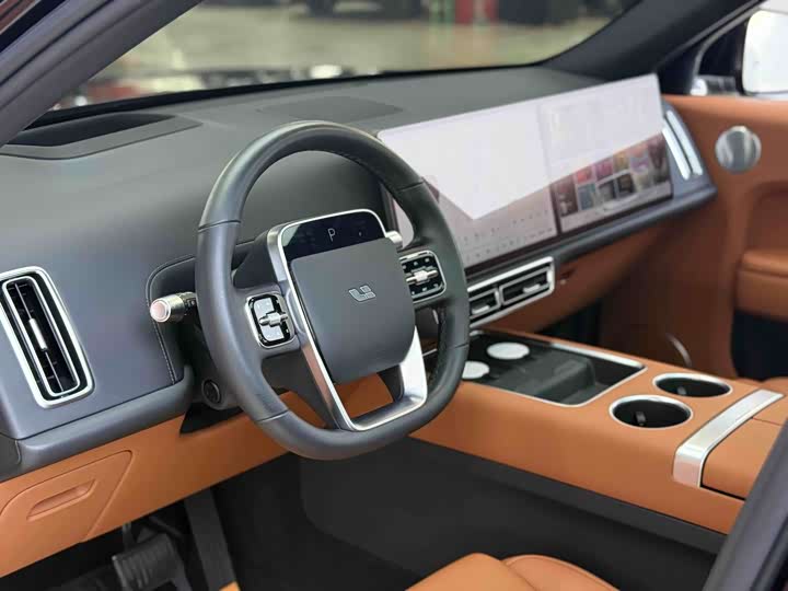 Фото 8 - LiXiang L7