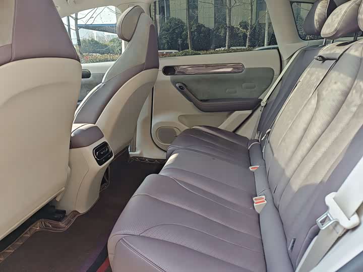 Фото 9 - Leapmotor C11