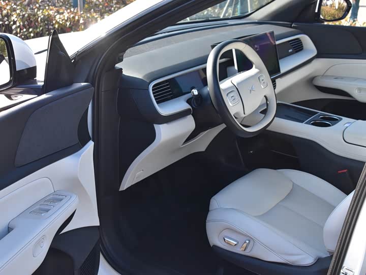 Фото 8 - XPeng G6