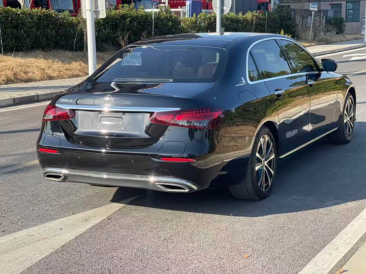 Фото 4 - Mercedes-Benz E-Class Hybrid