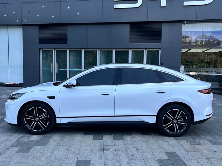 Фото 5 - BYD Qin L